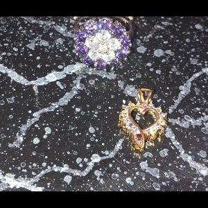 Gold pendant & flower ring